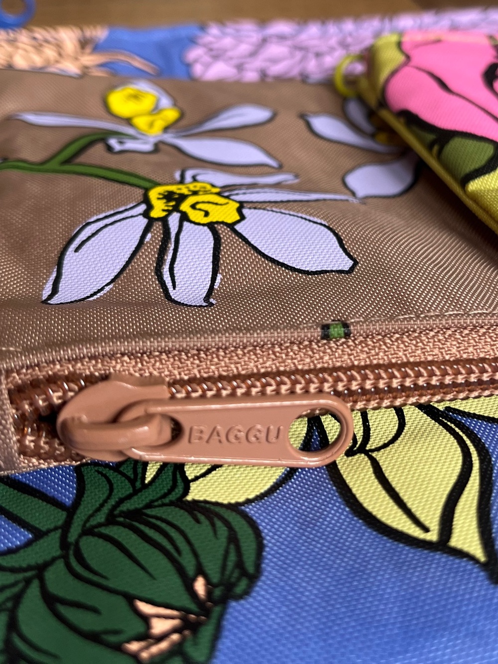 BAGGU Garden Flowers Flat Pouch set NWT - Picture 6 of 7